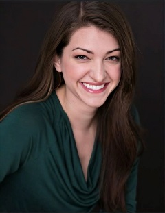 Alissa Hanish Headshot