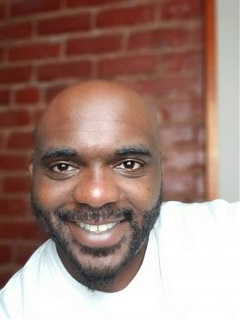 Anthony Holmes Headshot